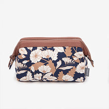 Load image into Gallery viewer, new fashion cosmetic bag Women waterproof Flamingo
